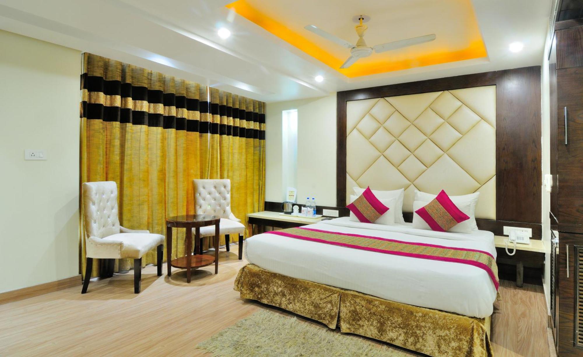 Отель Sai Miracle - Luxury Living Нью-Дели Экстерьер фото