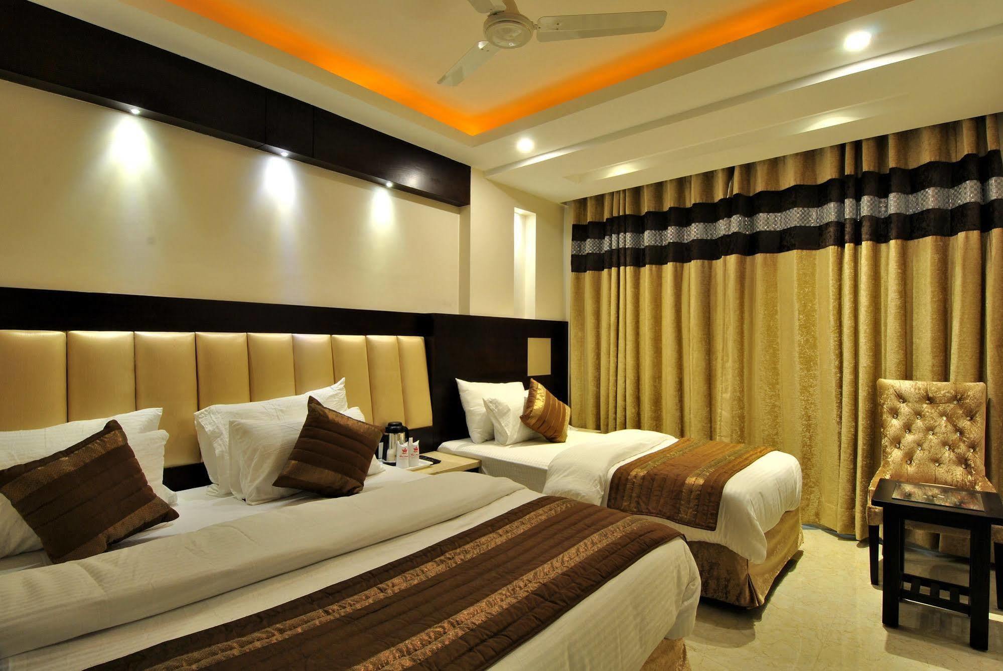 Отель Sai Miracle - Luxury Living Нью-Дели Экстерьер фото