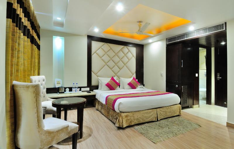 Отель Sai Miracle - Luxury Living Нью-Дели Экстерьер фото